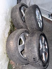 gomme con cerchi in lega Audi
