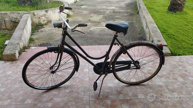 Bicicletta con freni a bacchetta