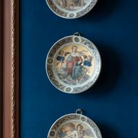 Tre piattini a muro rinascimentali 