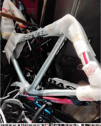 telai per biciclette in carbonio