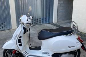 VESPA GTS 300