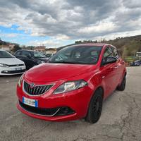 Lancia Ypsilon 1.0 FireFly 5 porte S&S Hybrid Silv