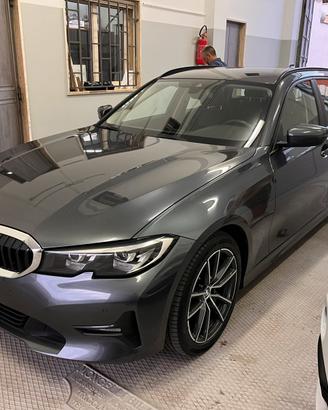 BMW 318 Grigio minerale
