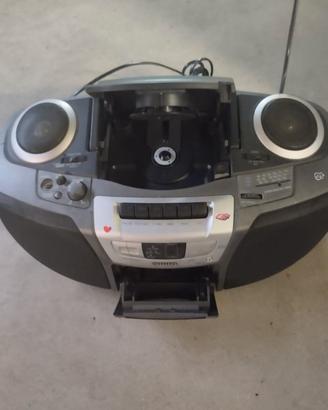Radio portatile CD e musicassette 