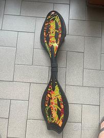 Skateboard cruiser con ruota di scorta