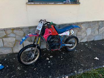Moto cross ragazzo non funzionante
