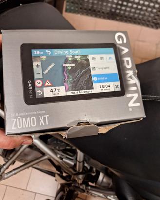 Navigatore garmin zumo xt