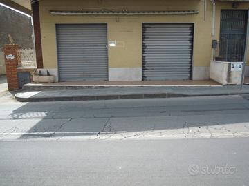 BOTTEGA 80 mq con due punti luce a Belpasso