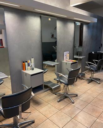 Arredo negozio acconciature