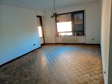 Appartamento luminoso prima periferia