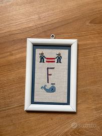 Quadretto vintage punto croce lettera F