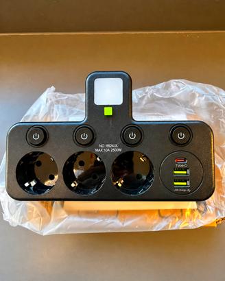 Multipresa con 3prese, USB-C, 2porte USB, e luce