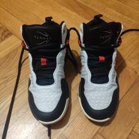 Scarpe basket n. 33