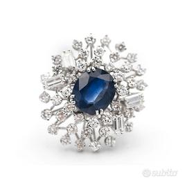 Anello  Oro Bianco con Zaffiro ct 3,96 Thailandia