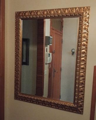 cornice con specchio
