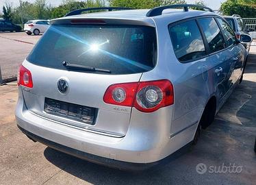 Ricambi VW Passat Variant 2.0 TDI DSG del 2008