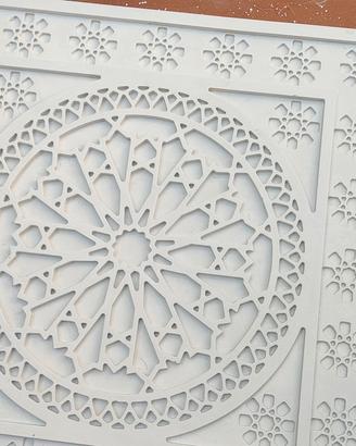 Decorazioni in gesso, cornici e design pannelli