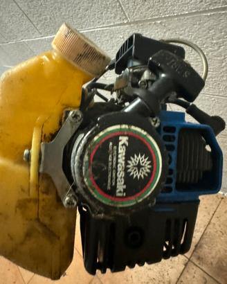 Decespugliatore  motore  Kawasaki non funzionante