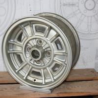 BMW 2002 TI cerchio CROMODORA CD41 6x13