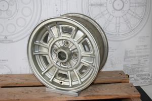 BMW 2002 TI cerchio CROMODORA CD41 6x13