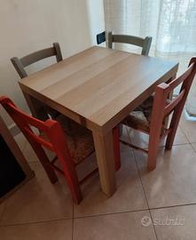 Tavolo con 4 sedioline in legno bambini