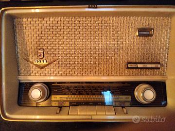 Radio antica marca Grundig