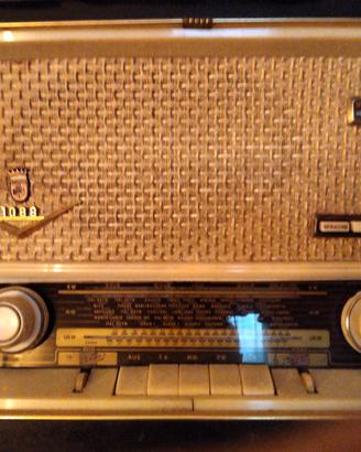 Radio antica marca Grundig
