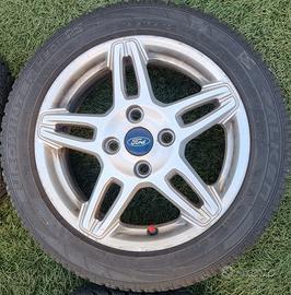 Cerchi e gomme invernali Ford - 15"