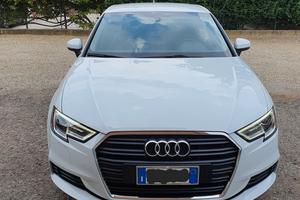 AUDI A3 SPB 1.6 TDI S tronic Business