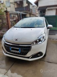 Peugeot 208 modo. Pure TECH 82.5 Allure