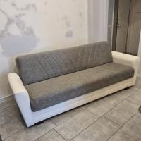 divano letto  e   contenitore  