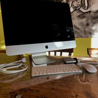 iMac 21.5 late 2015 completo + SSD esterno 250 GB