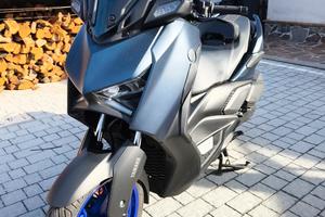 xmax 300 