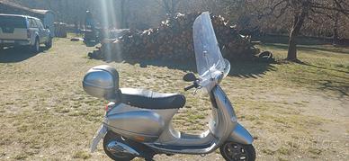 vespa et 4 150