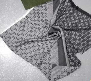 foulard gucci