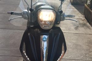 Beverly 300 ABS Police 