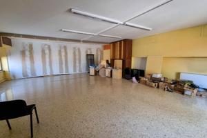 MAGAZZINO A BARZANÒ