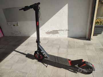 Monopattino elettrico Aprilia