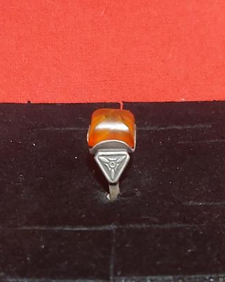 anello in ambra e argento 