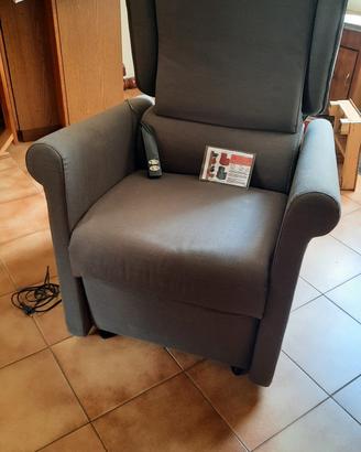 poltrona alzapersona