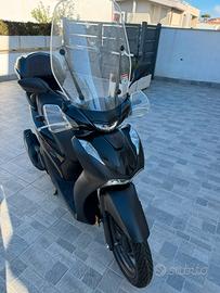 Honda SH 150 anno 2025 km 350