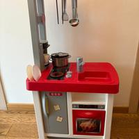 Cucina giocattolo con accessori