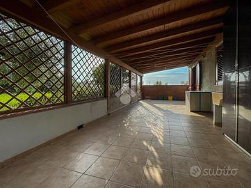 CASA SEMINDIPENDENTE A VENETICO