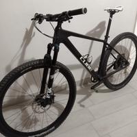 MTB CUBE reaction race c62 da 29 ", tg L 