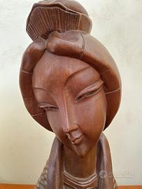 Statua asiatica Vintage intagliata  in legno