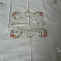 TOVAGLIA RICAMATA a MANO-