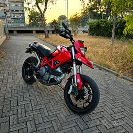Ducati hypermotard 796 