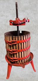 Attrezzatura per produrre vino