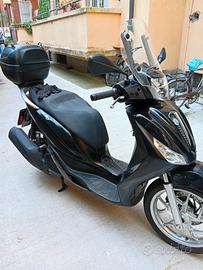piaggio Medley 200