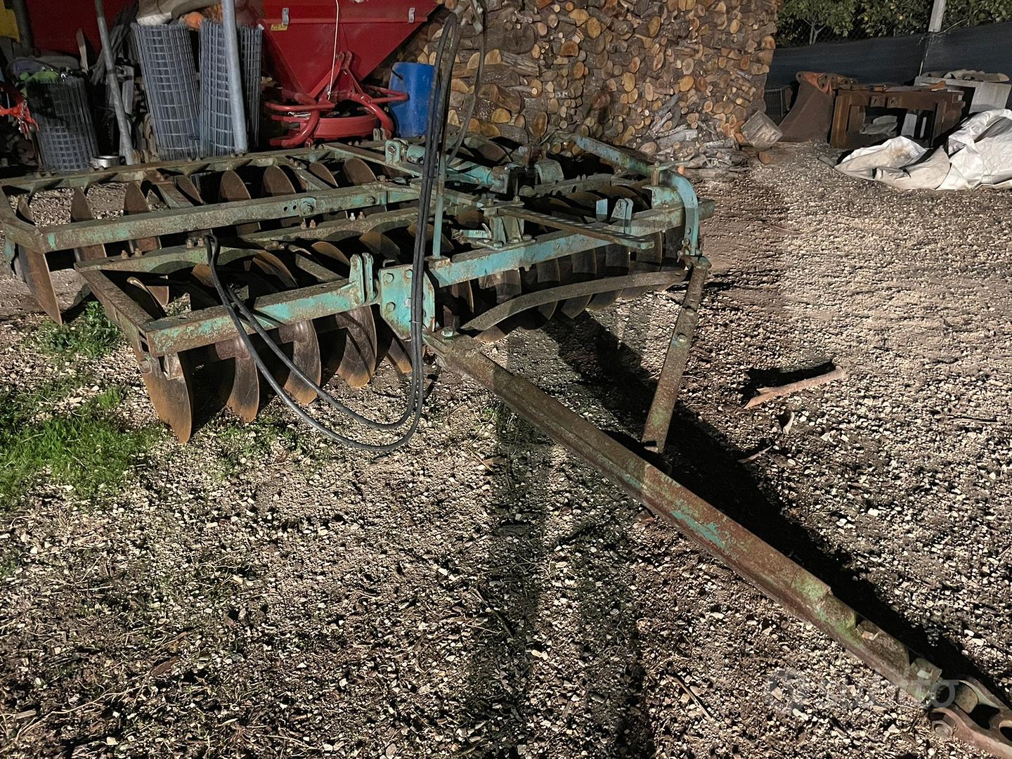 Subito Sud Cereali S.r.l Frangizolle trainato Nardi 24/61 Veicoli